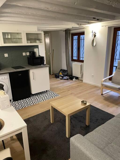 Appartement Confortable - Opera - Place De La Madeleine - Saint Martin - 4 Pers パリ エクステリア 写真